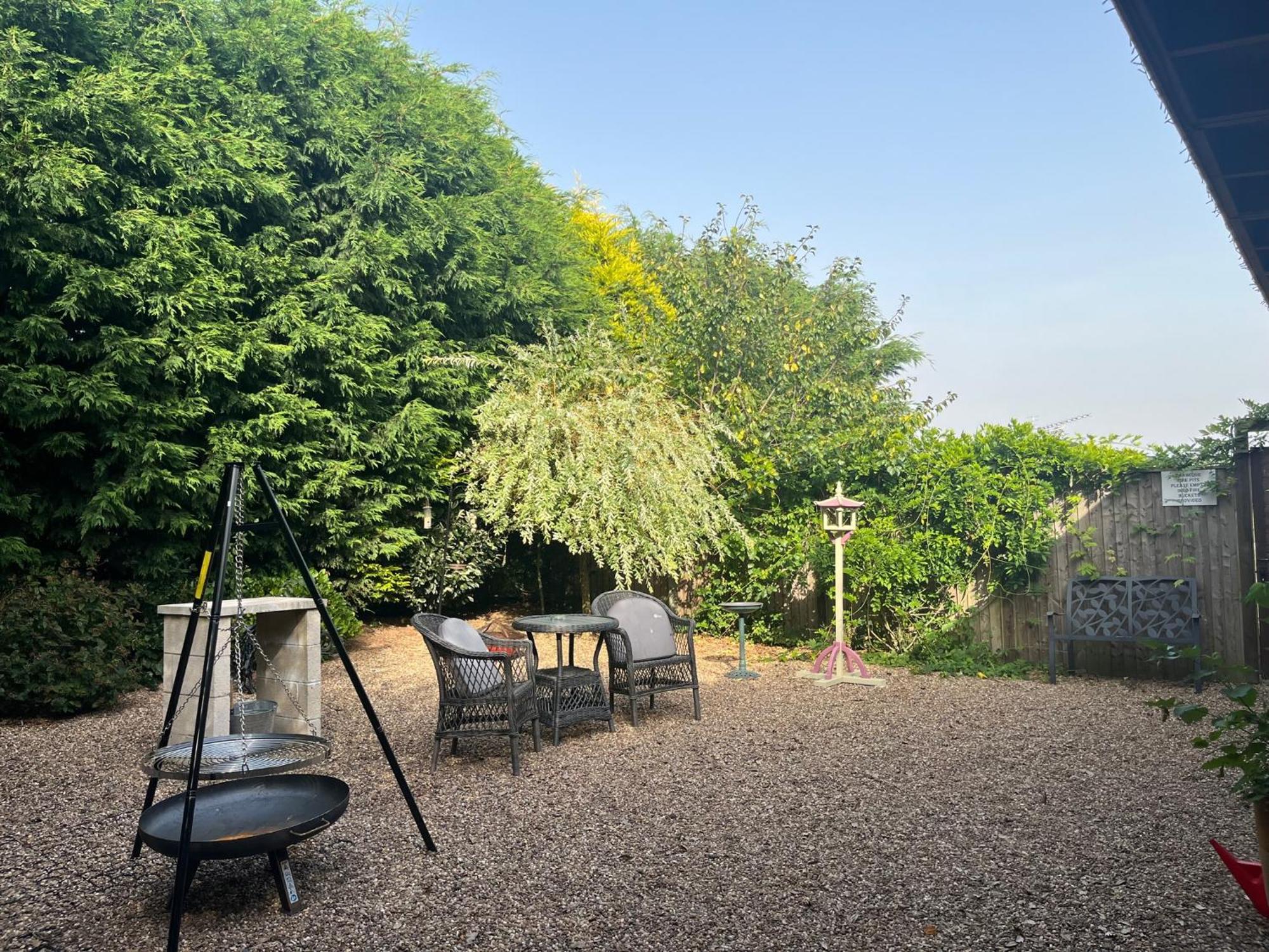 Fairview Farm Holiday Accommodation 14 Luxury Lodges, Cabins, Dog Friendly, Suitable For Couples, Families And Groups, Wedding Guests , Corporate Events, Sleeps 2-65 Guests In Ravenshead, Nottingham Near Sherwood Forest, Set In 88 Acres Bagian luar foto